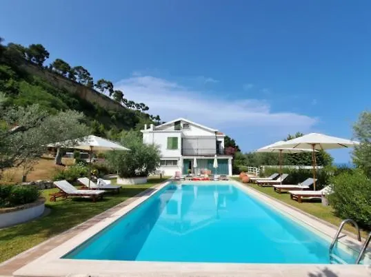 Paola 4* Grottammare